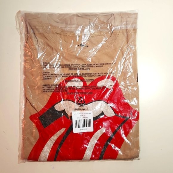 ❤️NWT VINTAGE TORRID BAND CONCERT TEE  ROLLING STONES JAGGER GRAPHIC PLUS SIZE - Picture 3 of 11